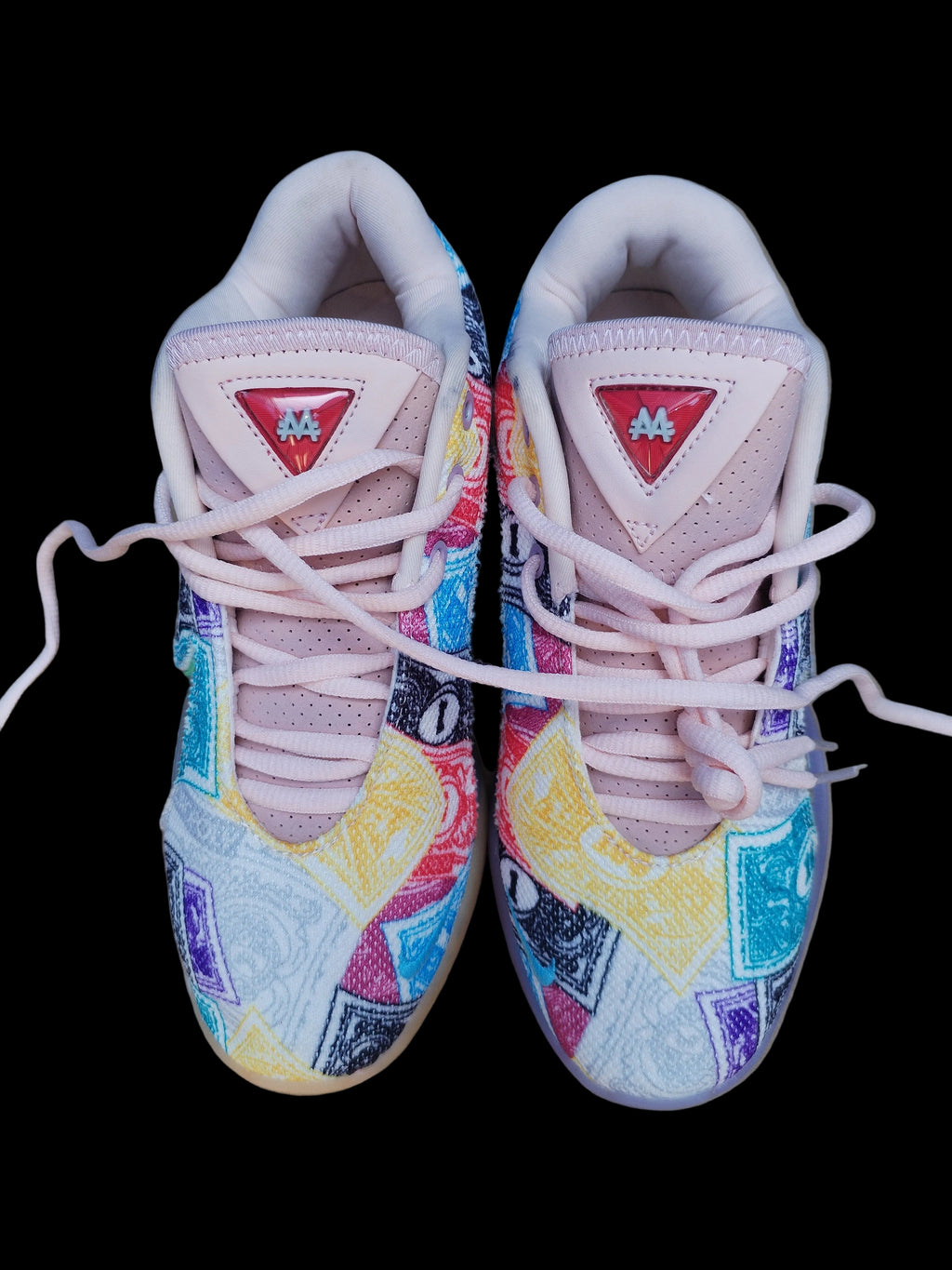 Nike LeBron XXII x Monopoly Currency - Vista lateral y suela