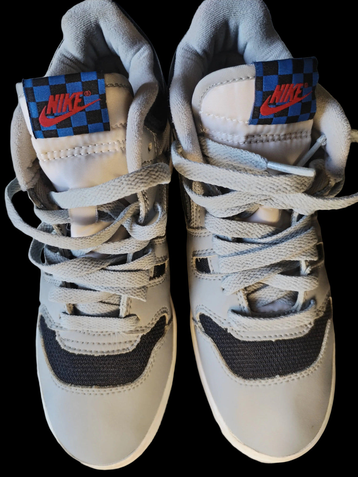 Nike Mac Attack Travis Scott Light Smoke Grey lateral con suela